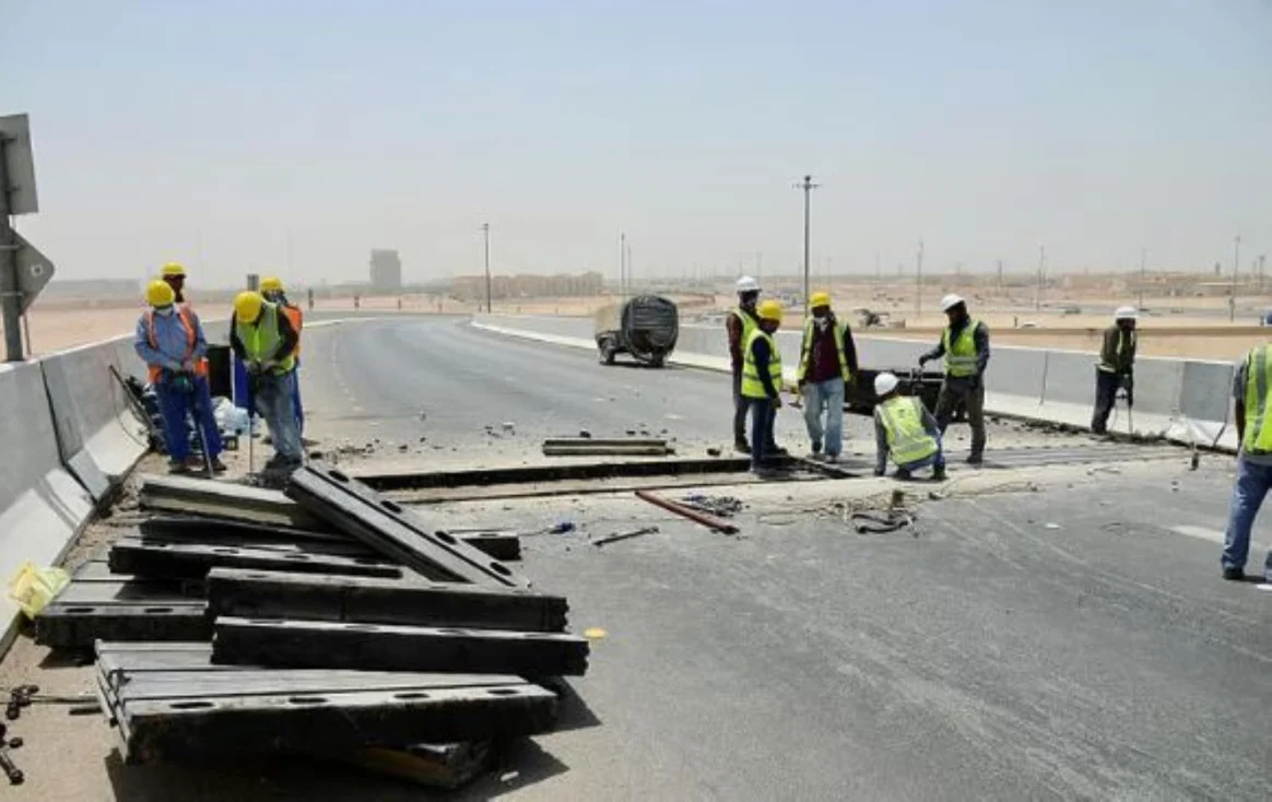 إغلاق الجسر العلوي لتقاطع طريق خريص