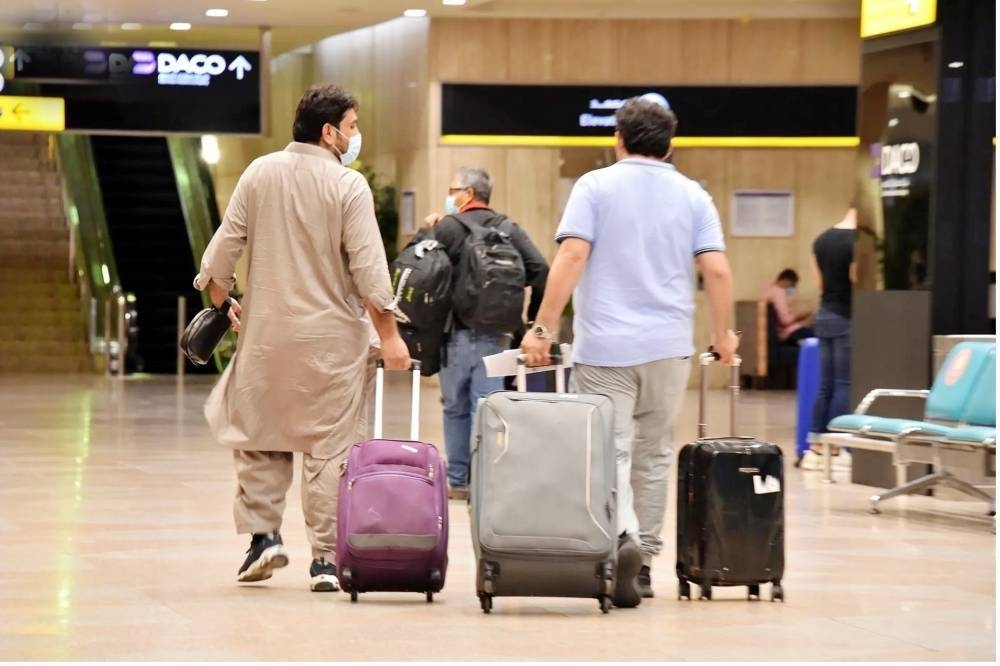 السماح بدخول العمالة المنتهية تأشيراتها إلى المملكة تفاصيل