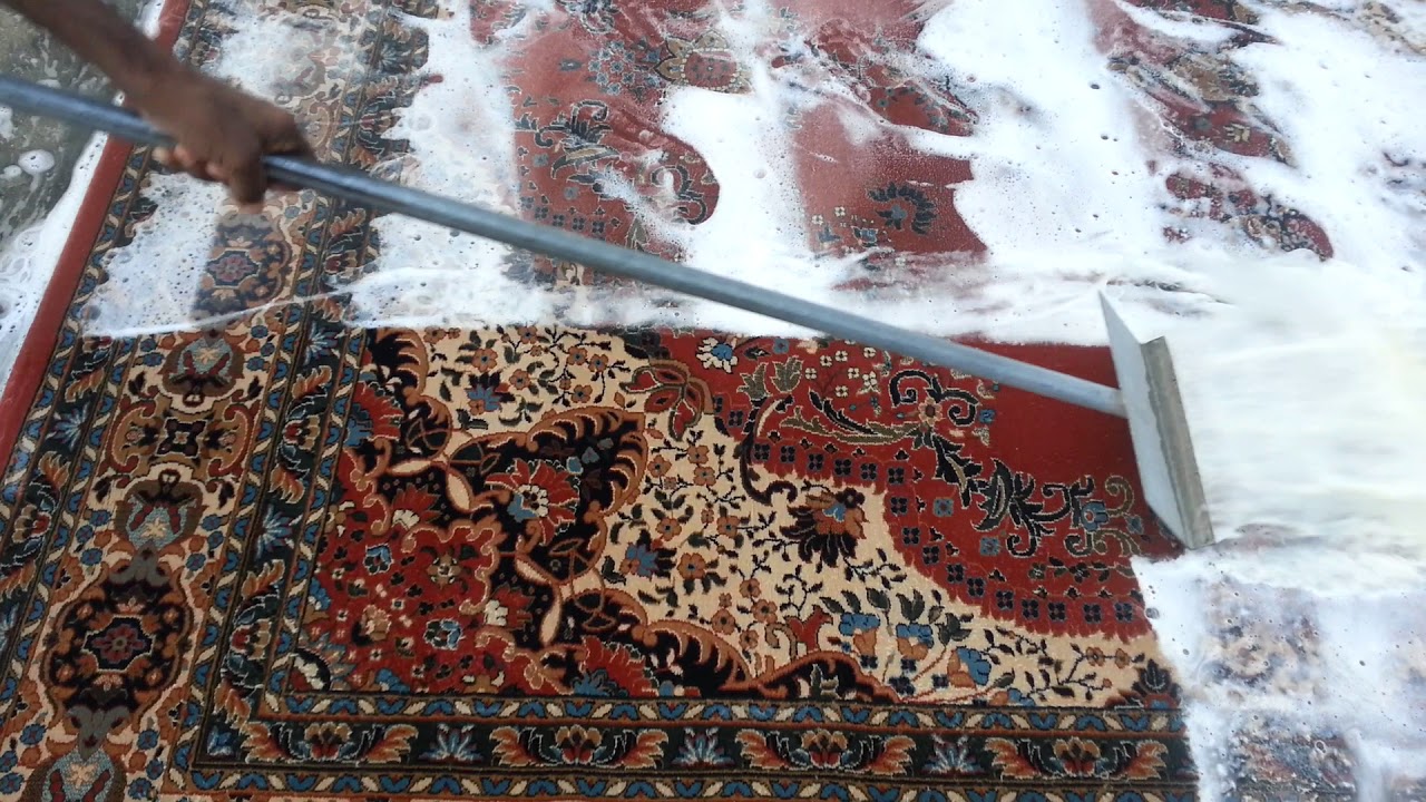 تنظيف السجاد شديد الاتساخ في البيت