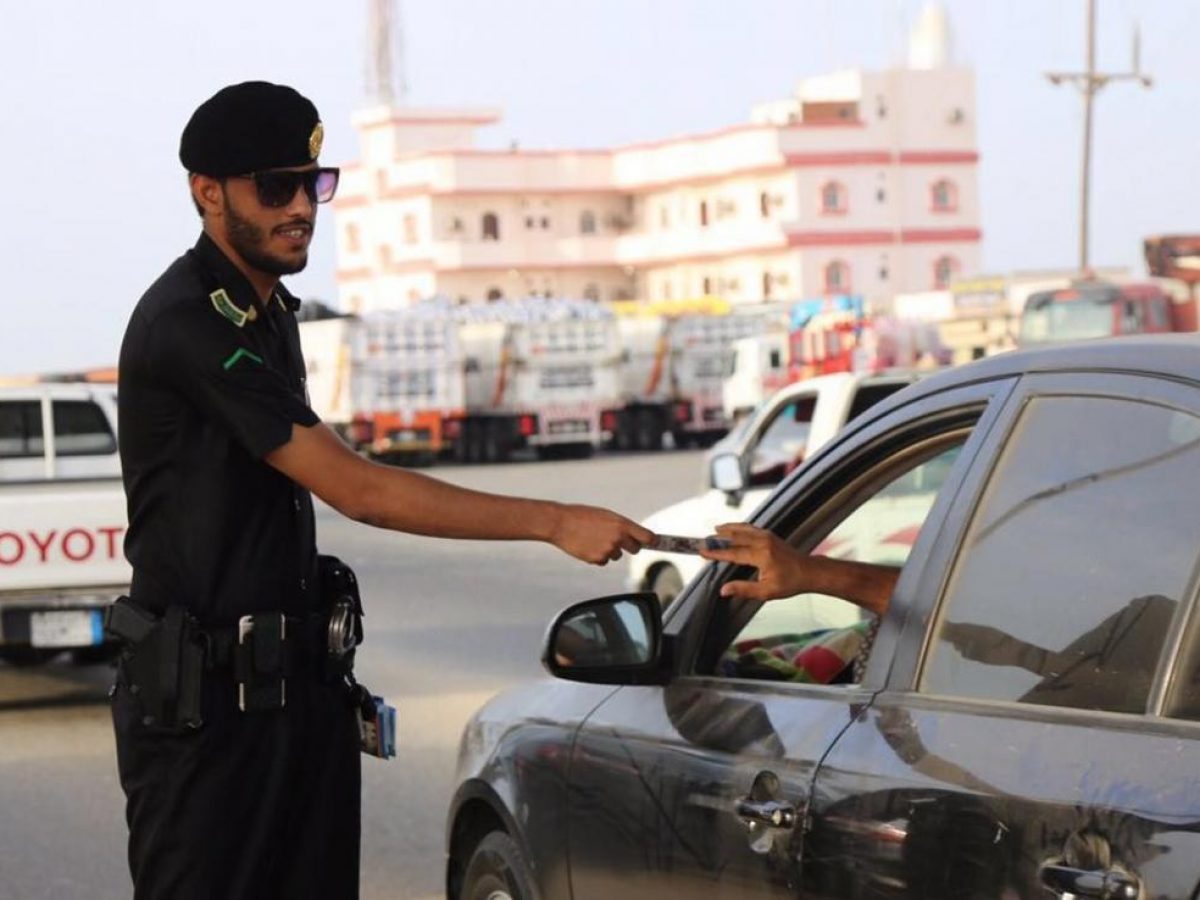 حصول الزائر على رخصة قيادة