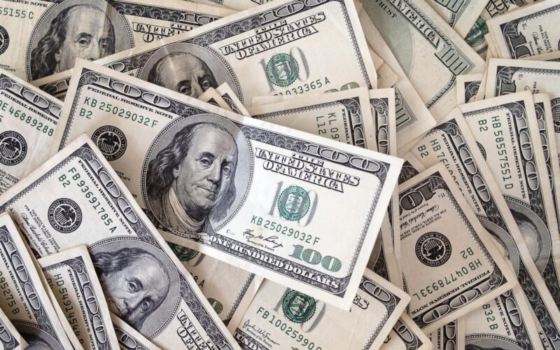 سعر الدولار اليوم