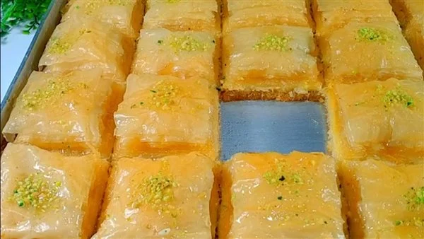 صينية الجلاش الحلو بأسهل وأسرع طريقة