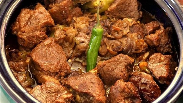طاجن لحم بالبصل المحمر