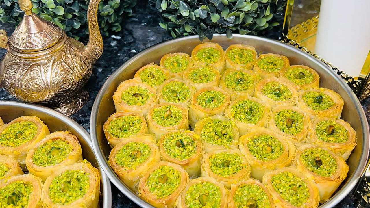طريقة عمل البقلاوة المقرمشة بالشربات والفستق الحلبي