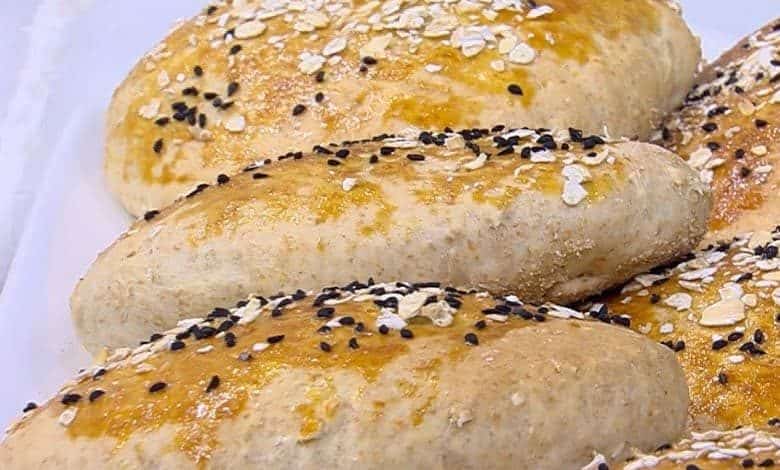 طريقة عمل العيش الفينو بالشوفان 780x470 1