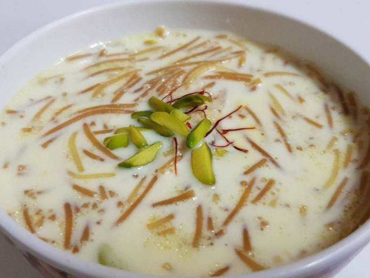 طريقة عمل شعرية باللبن 1