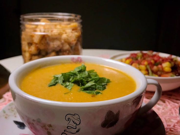 طريقة عمل شوربة العدس والبرغل