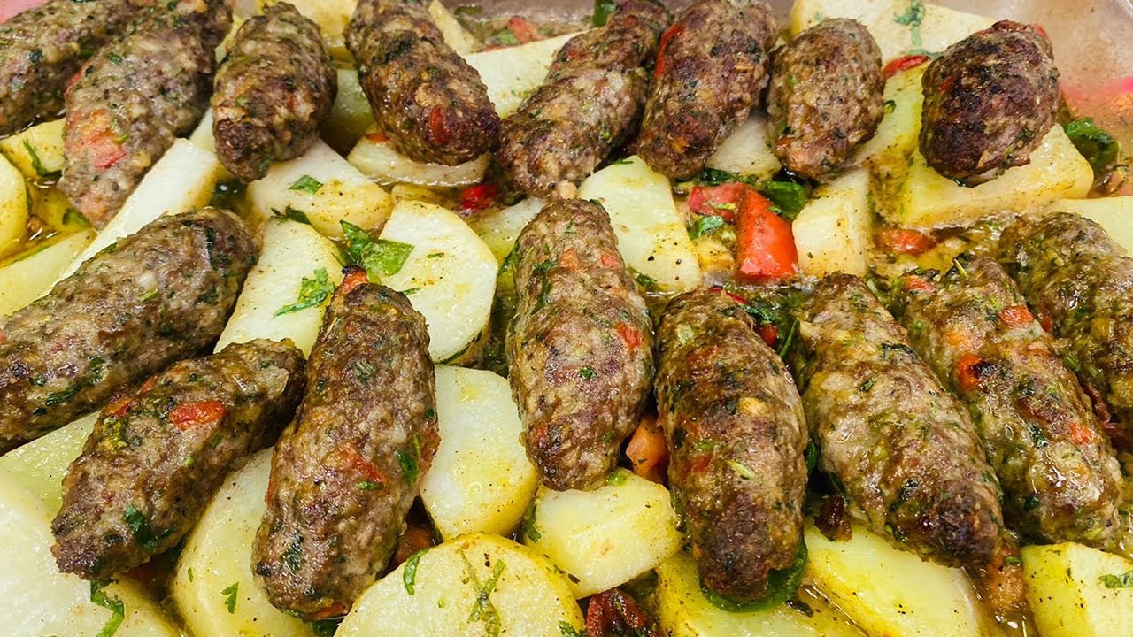 طريقة عمل صينية بطاطس بيضاء بطرب الكفتة