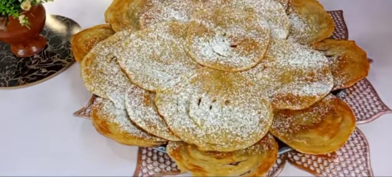 فطير الطاسة بالسكر
