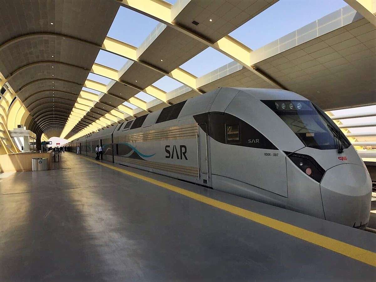 عاجل. طريقة ورابط حجز تذاكر قطار الرياض الدمام 1445