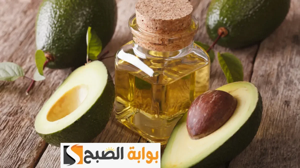 قناع زيت الزيتون مع الأفوكادو لإزالة قشرة الشعر