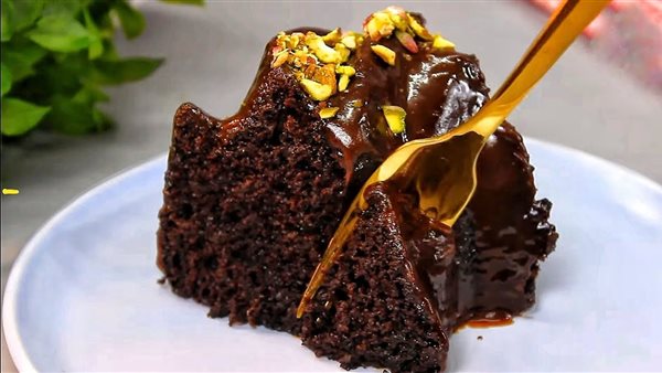 كيكة شيكولاتة سهلة سريعة في الخلاط بدون زبدة
