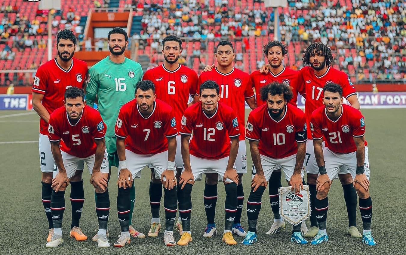 عشاق الساحرة المستديرة..موعد مباراة مصر وغانا في كأس الأمم الأفريقية والقنوات المفتوحة للصراع المثير