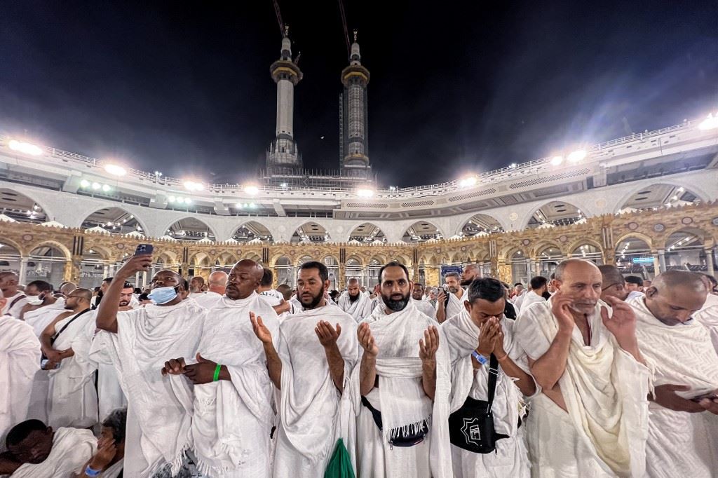 "للحجاج بداخل المملكة السعودية" .. تعرف على باقات الحج وما هي شروط التقديم لحج 1445