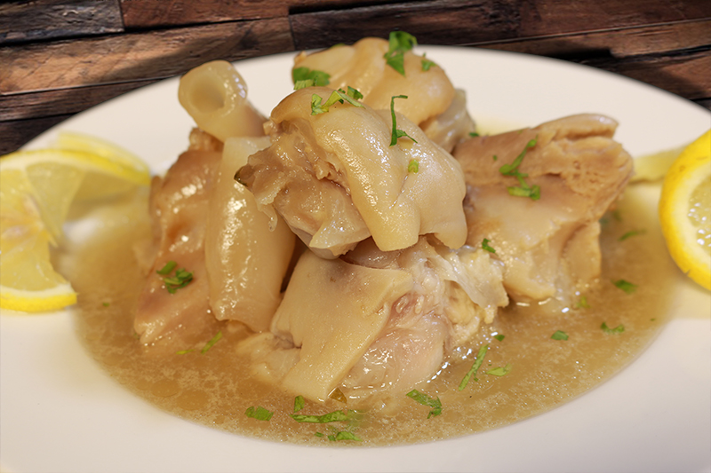 326892 طريقة عمل شوربة الكوارع 1