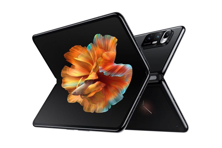هاتف Xiaomi Mix Flip يأتي بتجعيد أقل