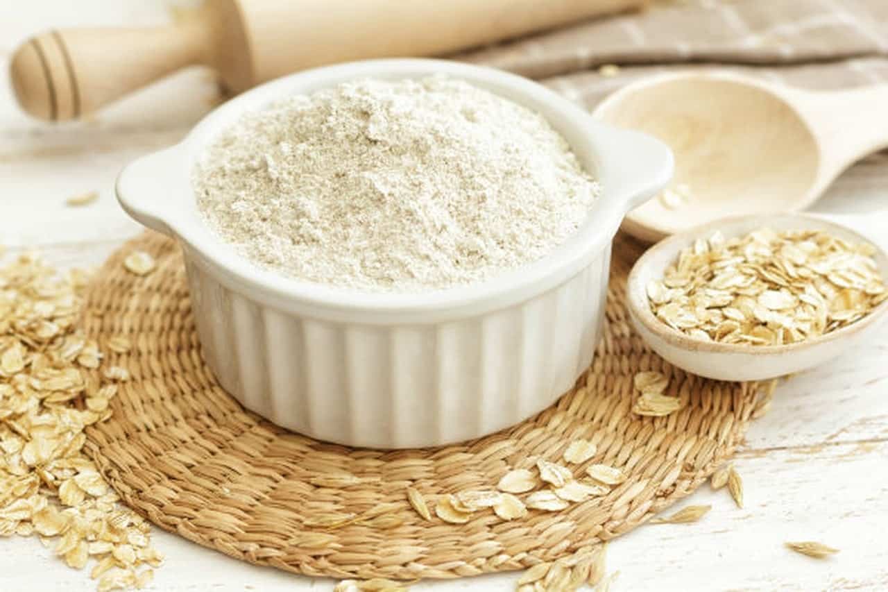 68854 قناع الطماطم واللبن ودقيق الشوفان2