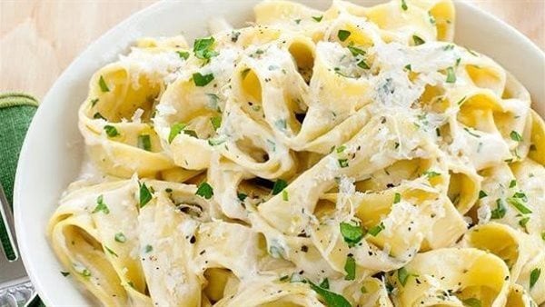 طريقة عمل مكرونة وايت صوص زي المطاعم