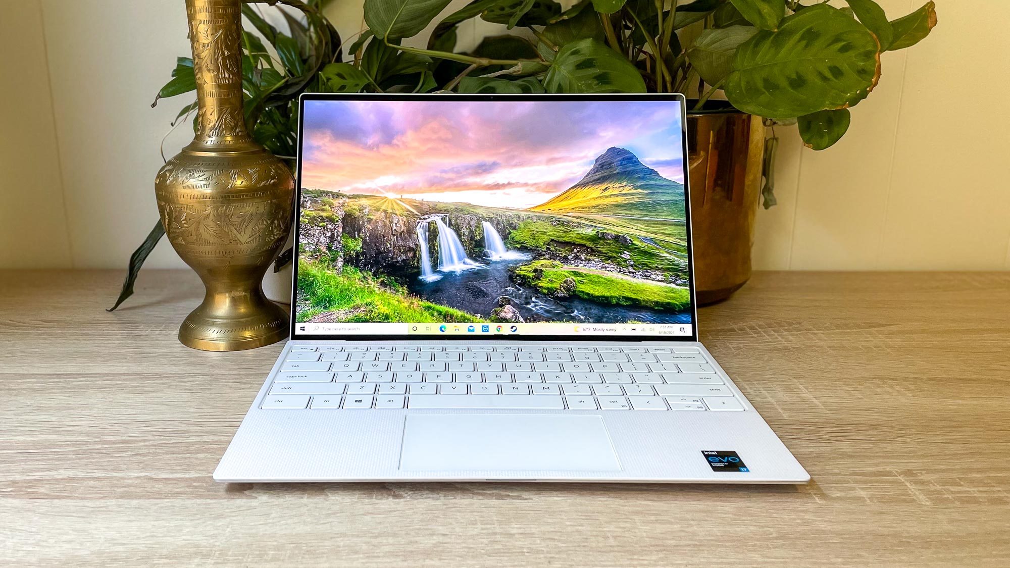 "dell" اللاب توب الأمريكي إكس بي إس 13 أوليد الذي يتميز بسلاسة عالية في الاداء