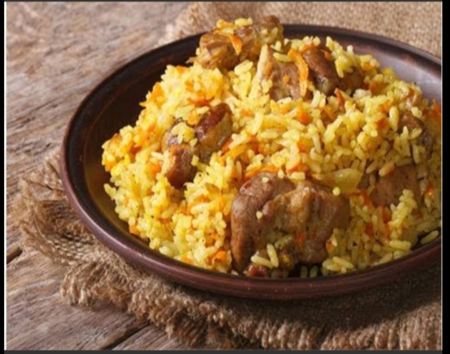 الأرز باللحم في إناء واحد