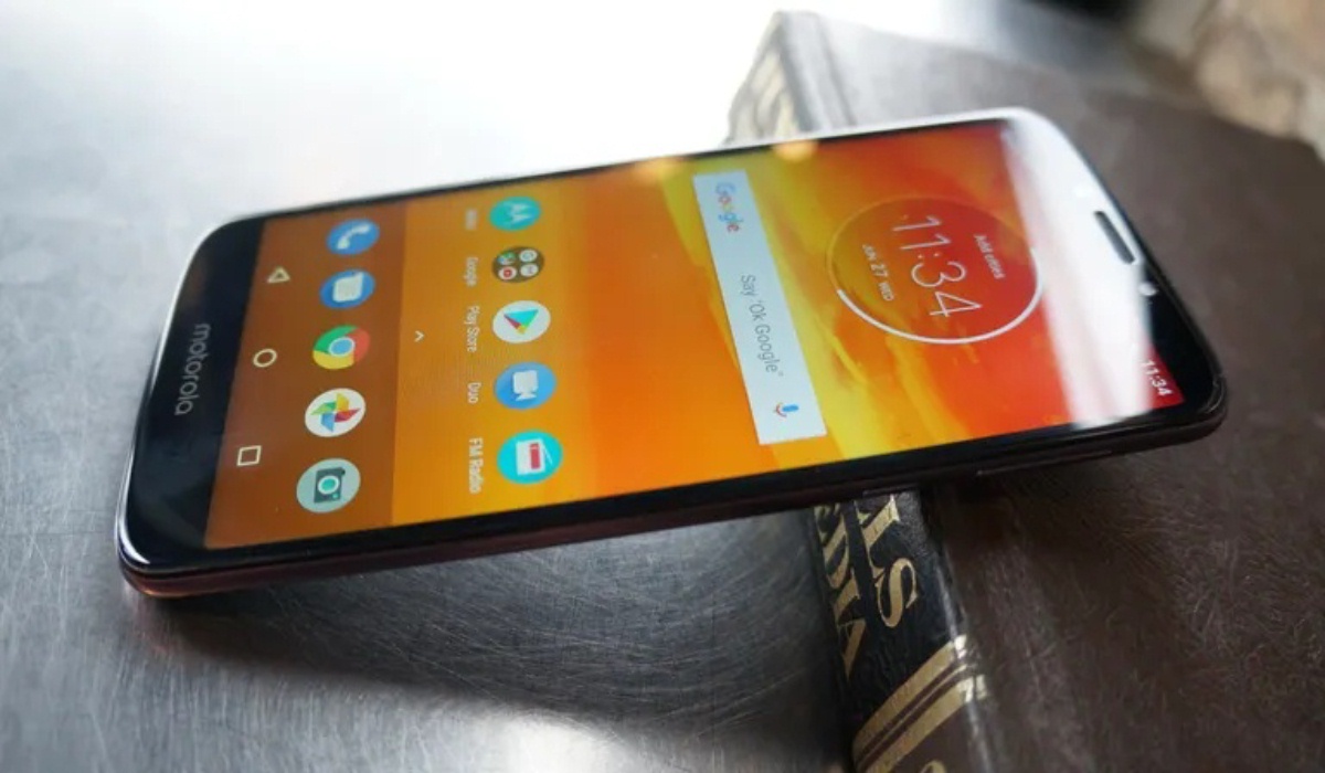 مواصفات هاتف Motorola Moto E5 Plus