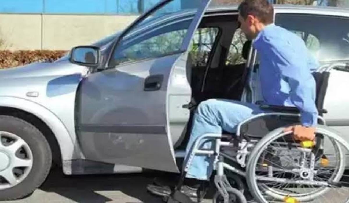 الحالات التي تستحق سيارات معاقين