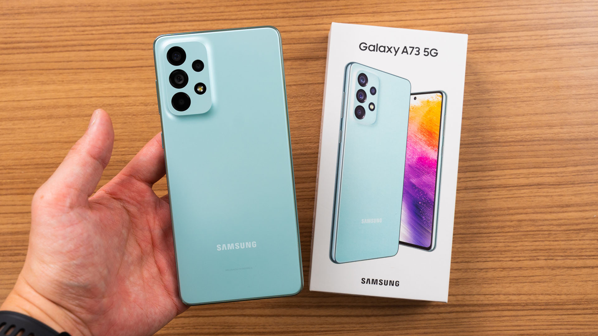 Samsung Galaxy A73 5G unboxing 00011