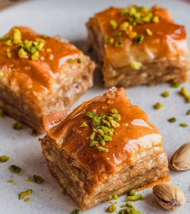 البقلاوة