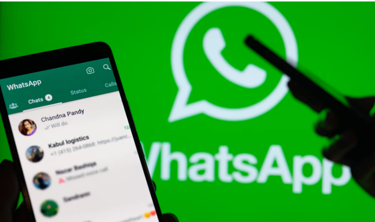 تحديث واتساب الجديد يقتبس فكرة ناجحة من تيليجرام.. الأوامر للتفاعل مع الروبوتات