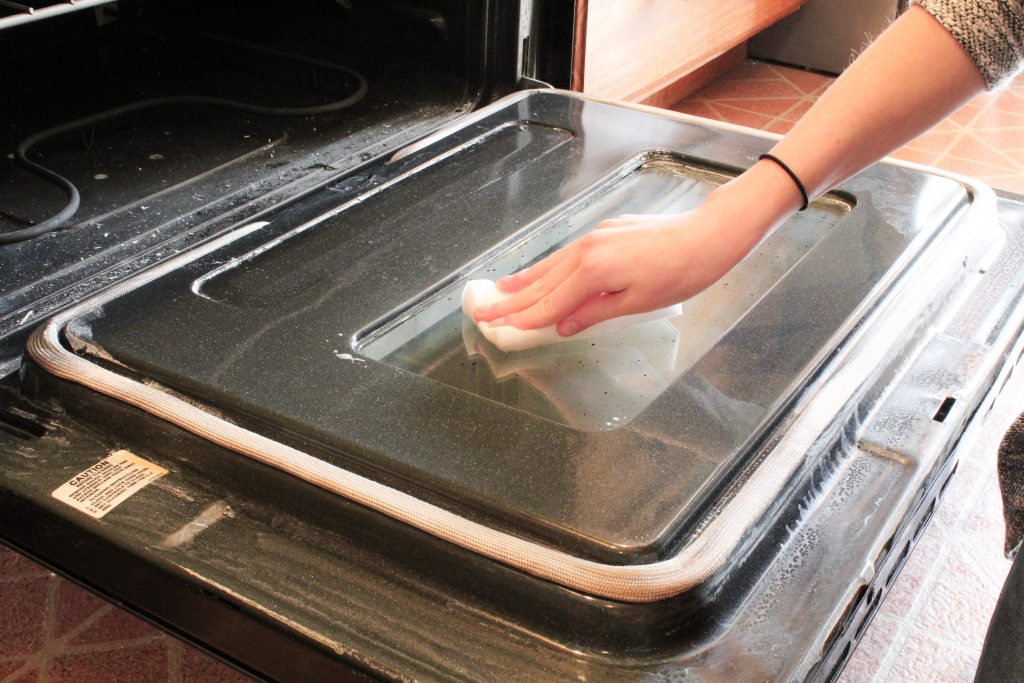 clean oven door