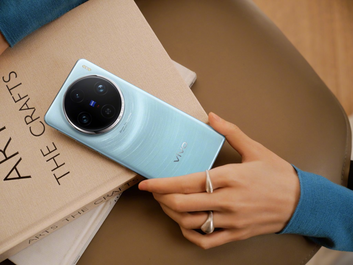 قاهر الفلاجشيب من فيفو vivo X100 Pro بقدرات تصوير خارقة وبطارية عملاقة