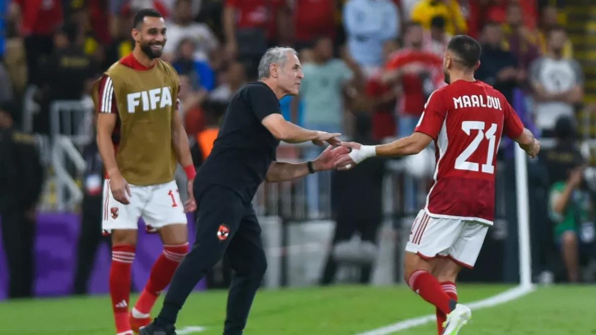 موقف كولر من بيع نجم الدفاع والهجوم في الاهلي في الميركاتو القادم