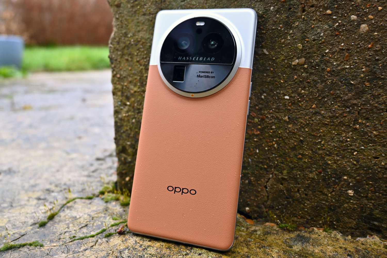 هاتف Oppo Find X6 Pro.. الخيار المثالي للفخامة والأداء المتميز