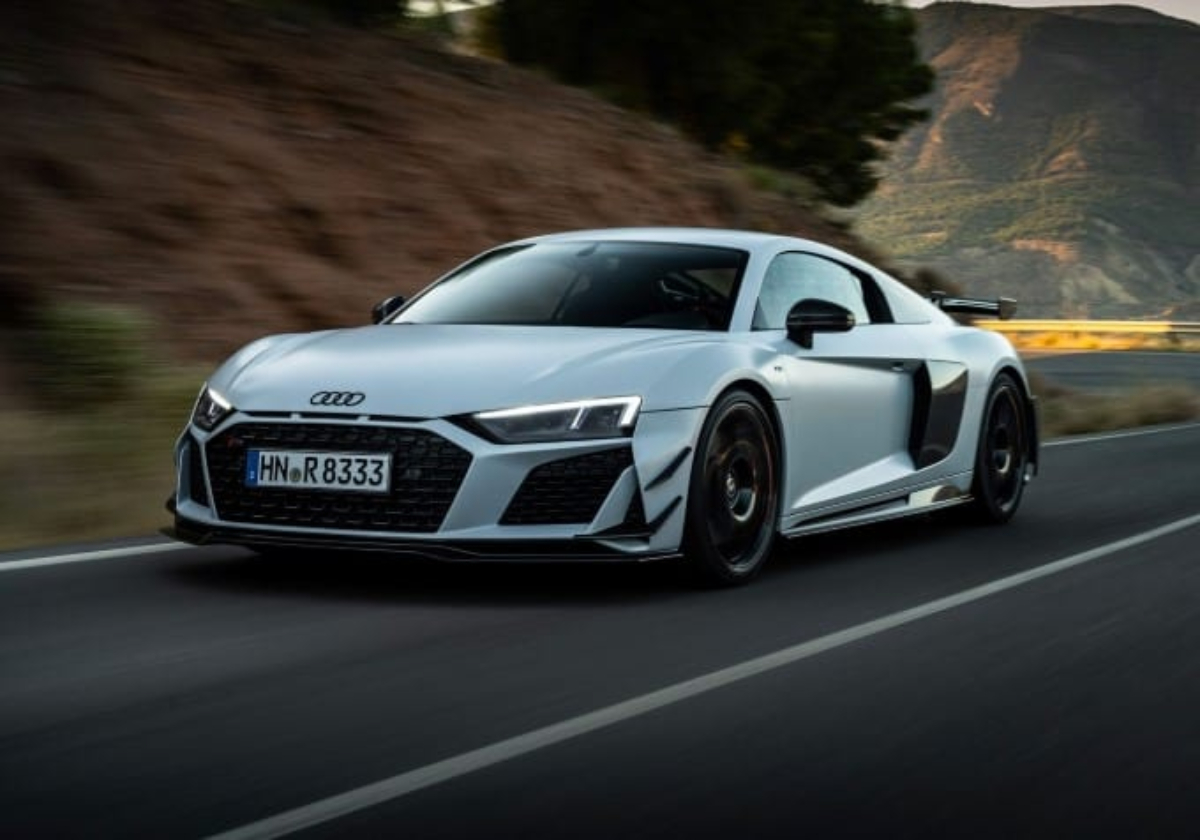 اودي r8 2023