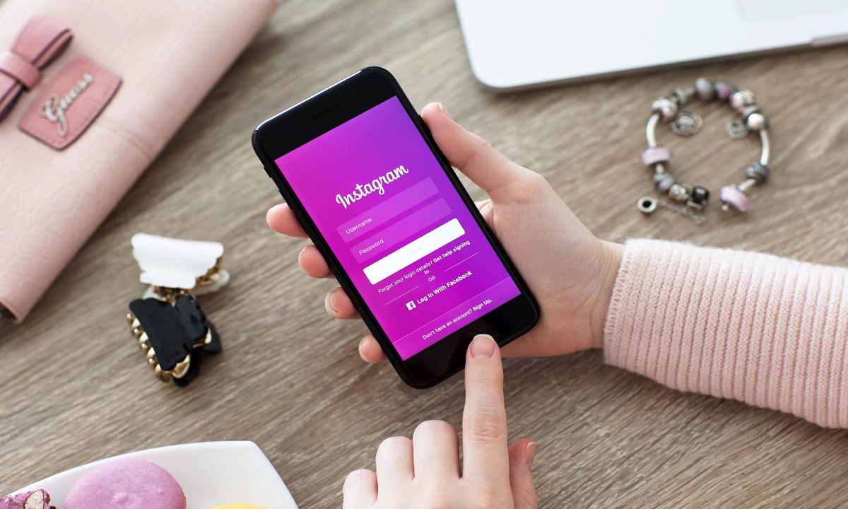 تطبيقات زيادة متابعين انستقرام
