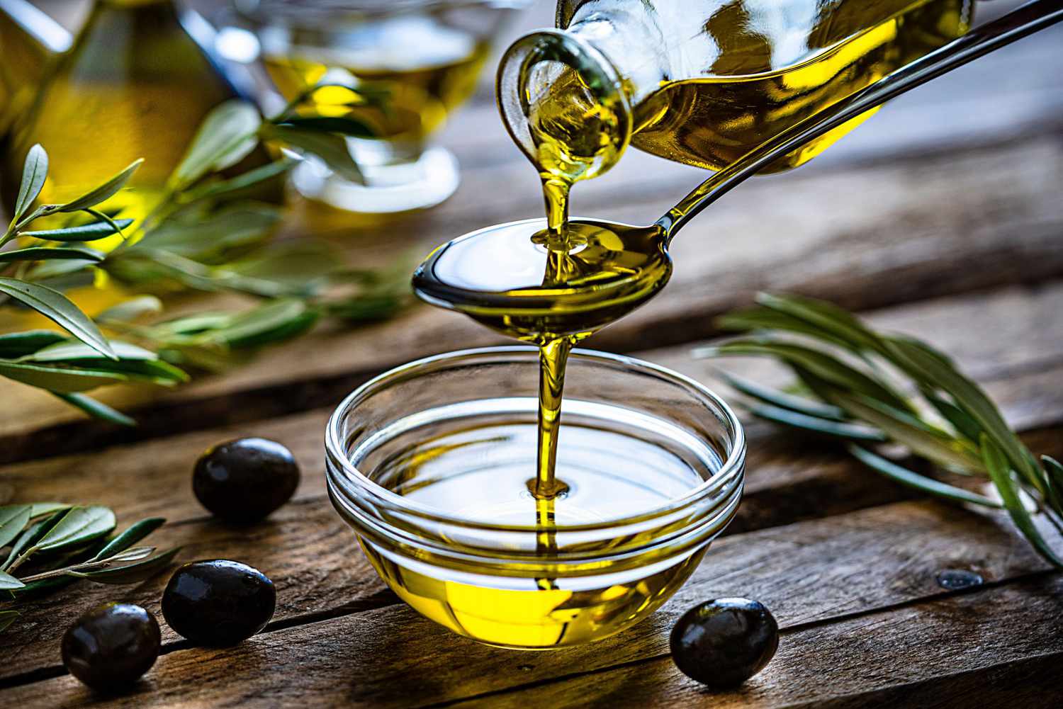 طريقة عمل الزيت الزيتون الأصلي