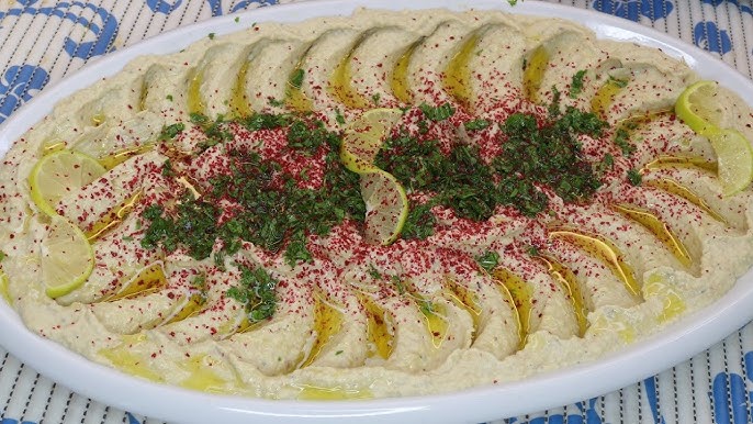 سلطة الباذنجان المشوي بالطحينة