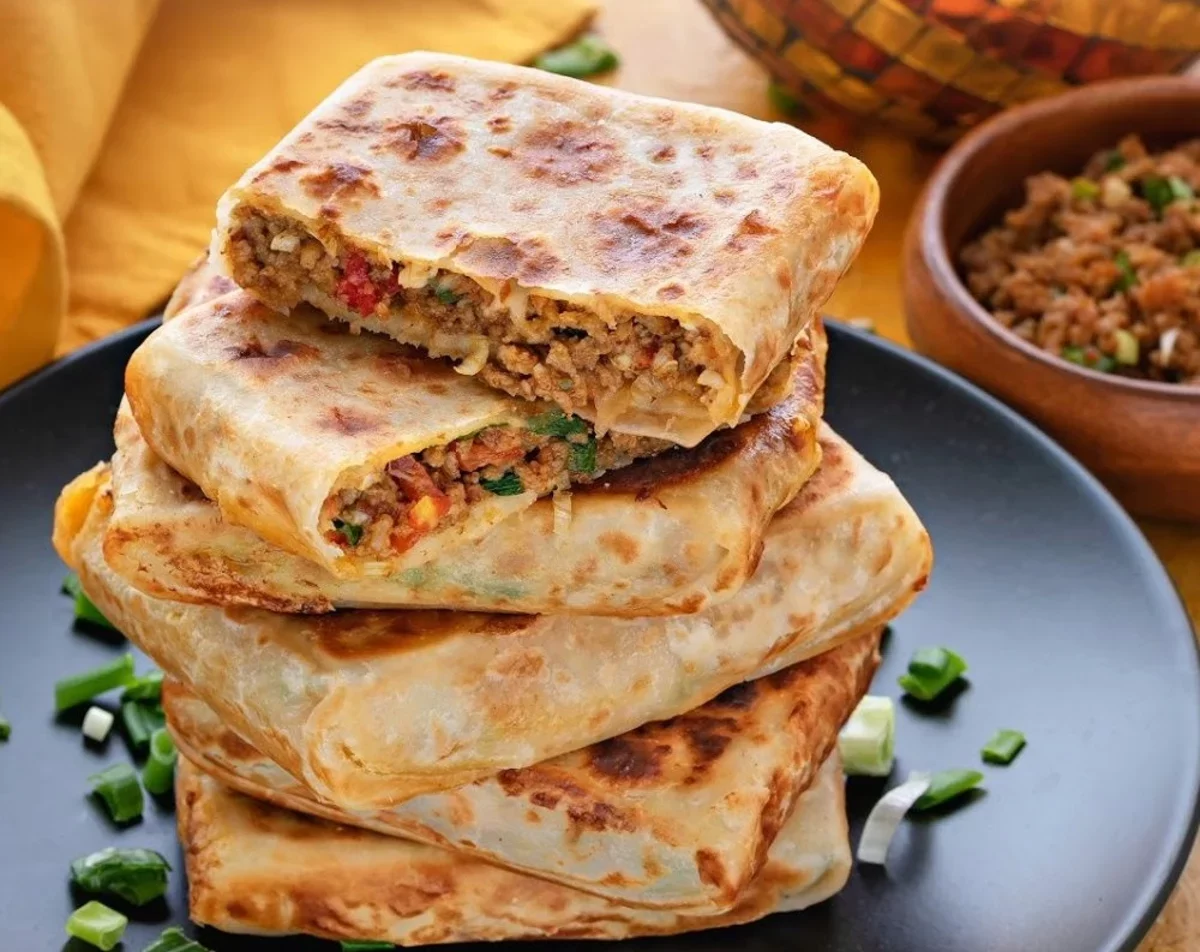 طريقة عمل المطبق السعودي باللحم المفروم