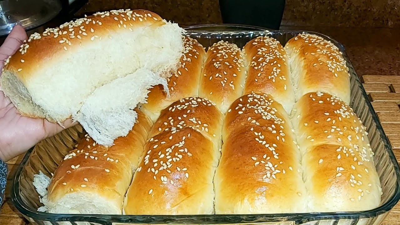 طريقة عمل خبز الحليب الهش واللذيذ1