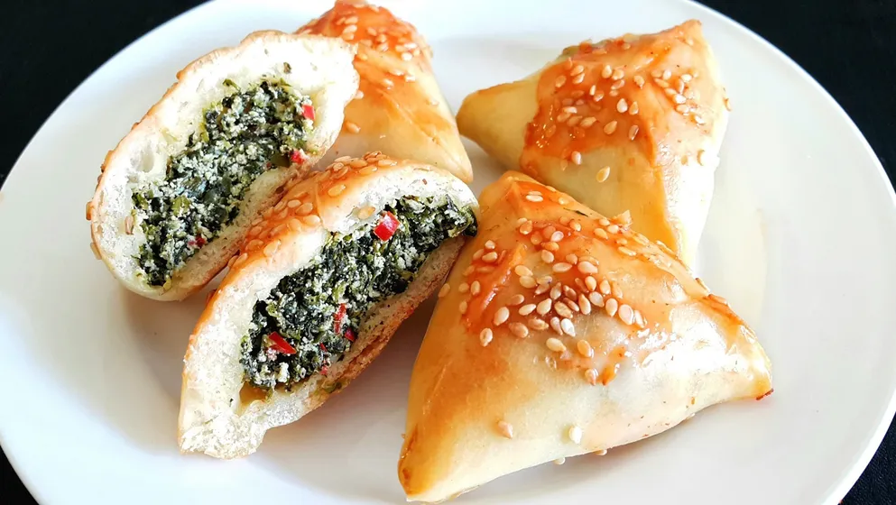 فطائر السبانخ والجبن