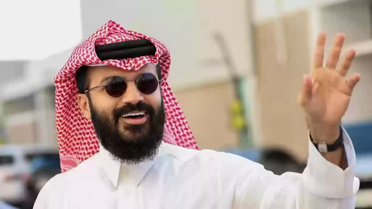 الحائلي يُثير غضب جماهير الاتحاد بسبب الصفقات: "كيف نجلب لاعب لا نستطيع دفع رواتبه؟"