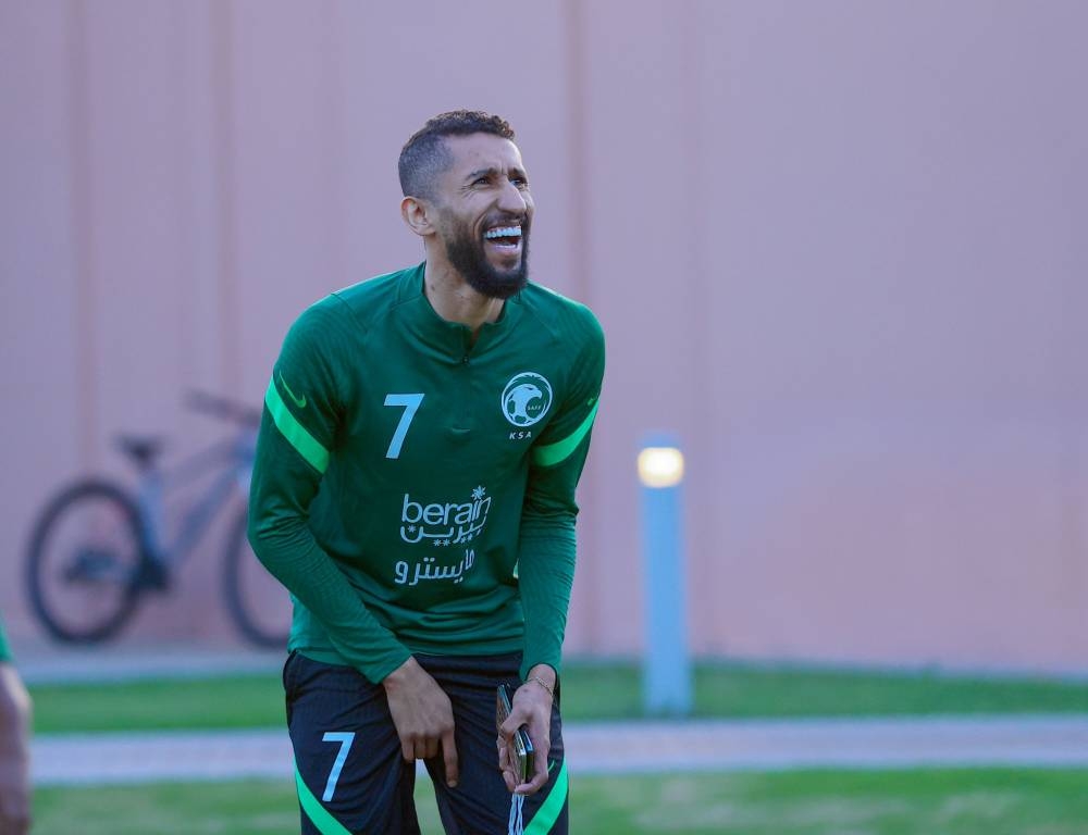 الإعلامي وليد الفراج يهاجم سلمان الفرج نظير أحداث المنتخب السعودي الأخيرة: "ناقش نفسك أنت على بعد أمتار قليلة"