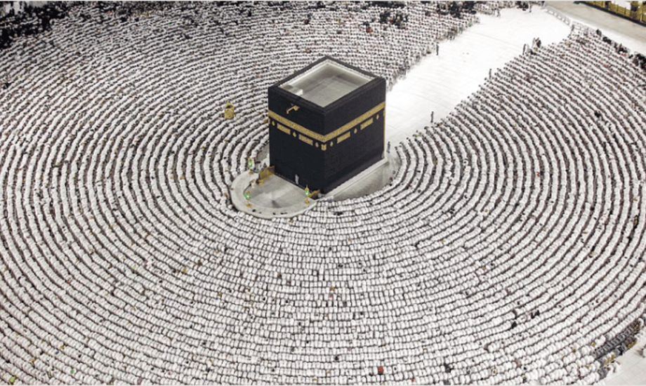 أهم الإرشادات اللازمة لتفادي الزحام أثناء أداء العمرة