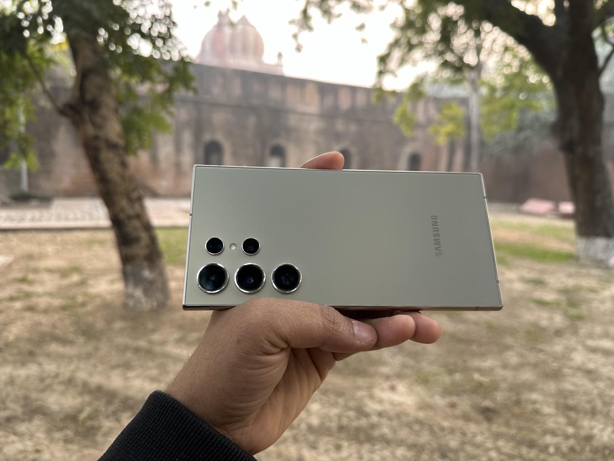 "وفر مبلغ كبير".. سعر هاتف Samsung Galaxy S24 Ultra في مكتبة جرير السعودية ومواصفات الهاتف بالكامل