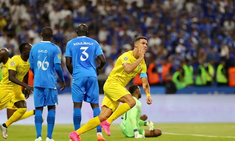 قبل النفاذ.. احجز تذكرتك لمباراة الهلال والنصر في الجولة 32 من دوري روشن السعودي للمحترفين