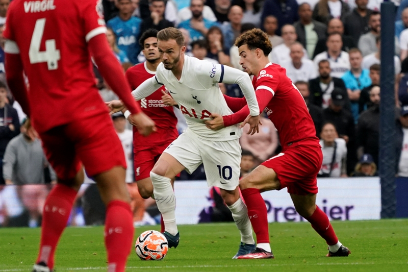 موعد مباراة ليفربول وتوتنهام في الجولة 36 من بطولة الدوري الإنجليزي الممتاز والقنوات الناقلة