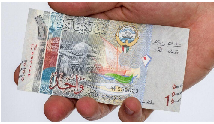 سعر الدينار الكويتي اليوم