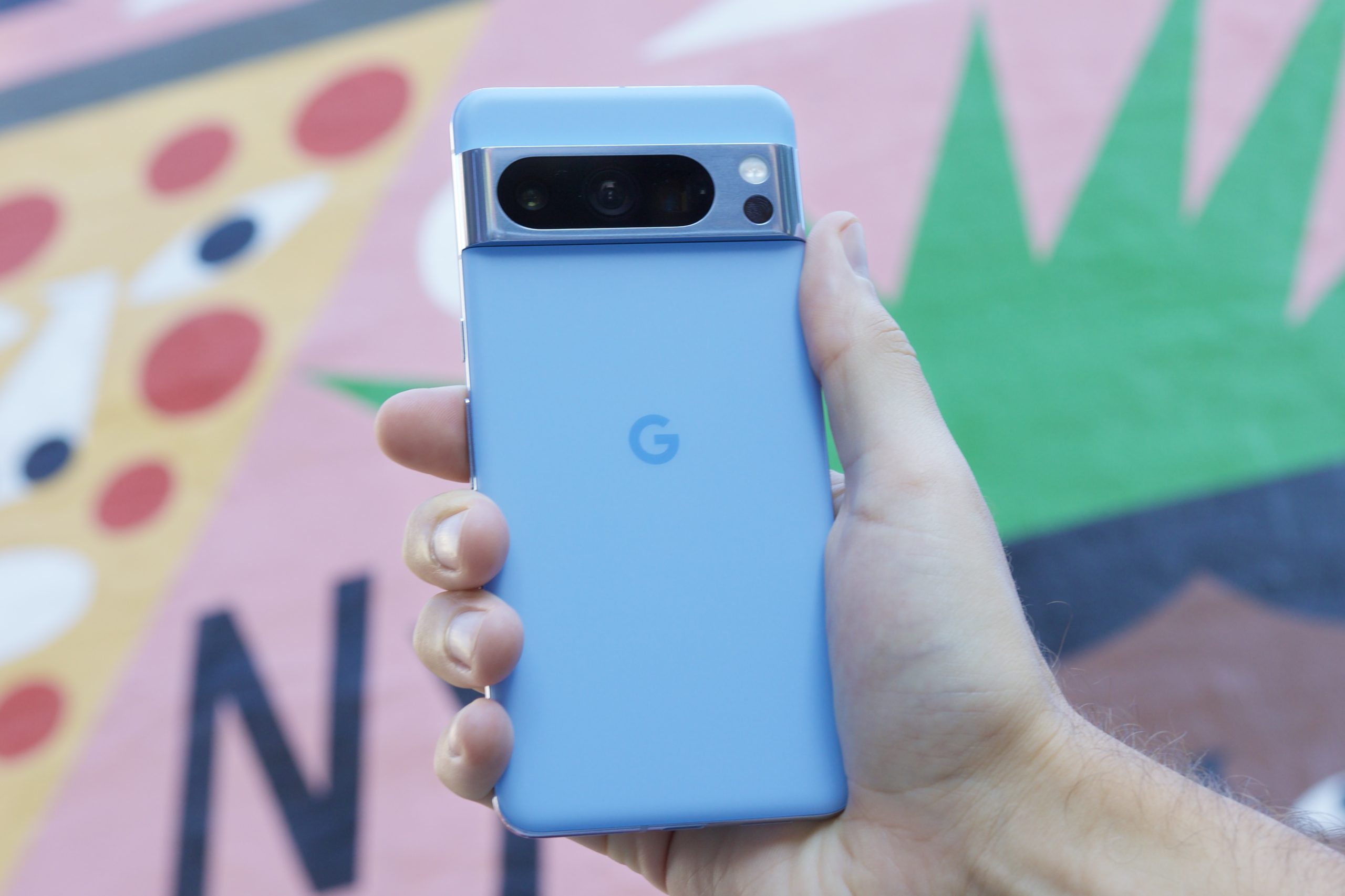 google pixel 8 pro colorful background close scaled