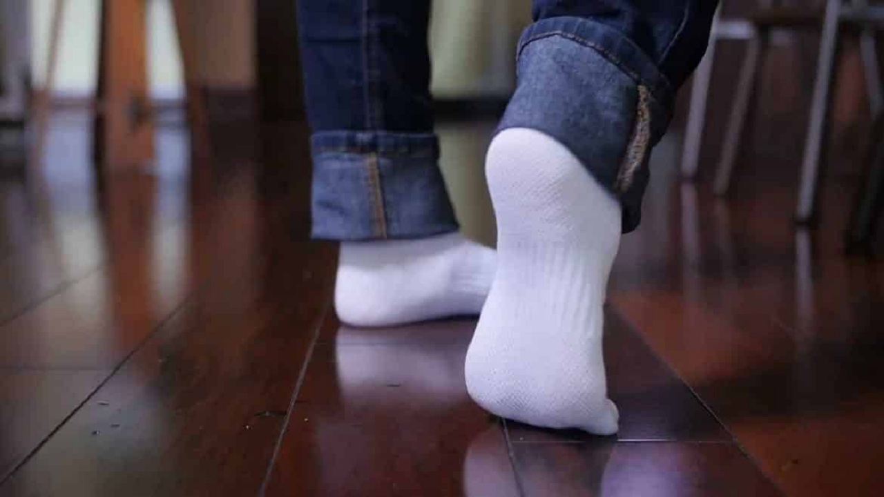 أسهل طريقة تنظيف الجوارب