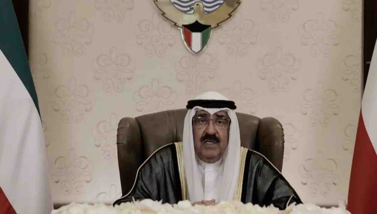 أمير الكويت يعلن حل مجلس الأمة الكويتي
